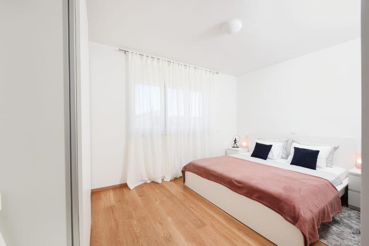 Ferienwohnung Novi Apartman Franka Zadar Exterior foto