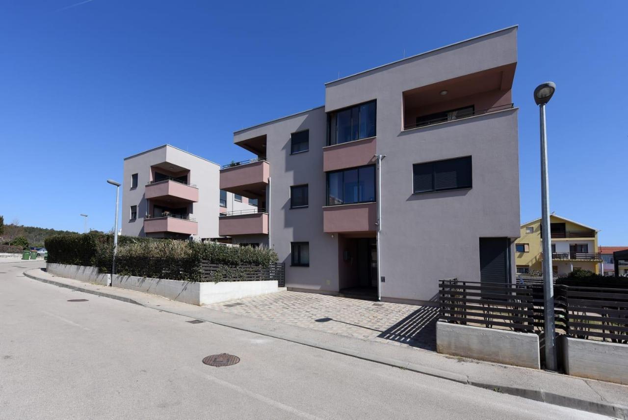 Ferienwohnung Novi Apartman Franka Zadar Exterior foto