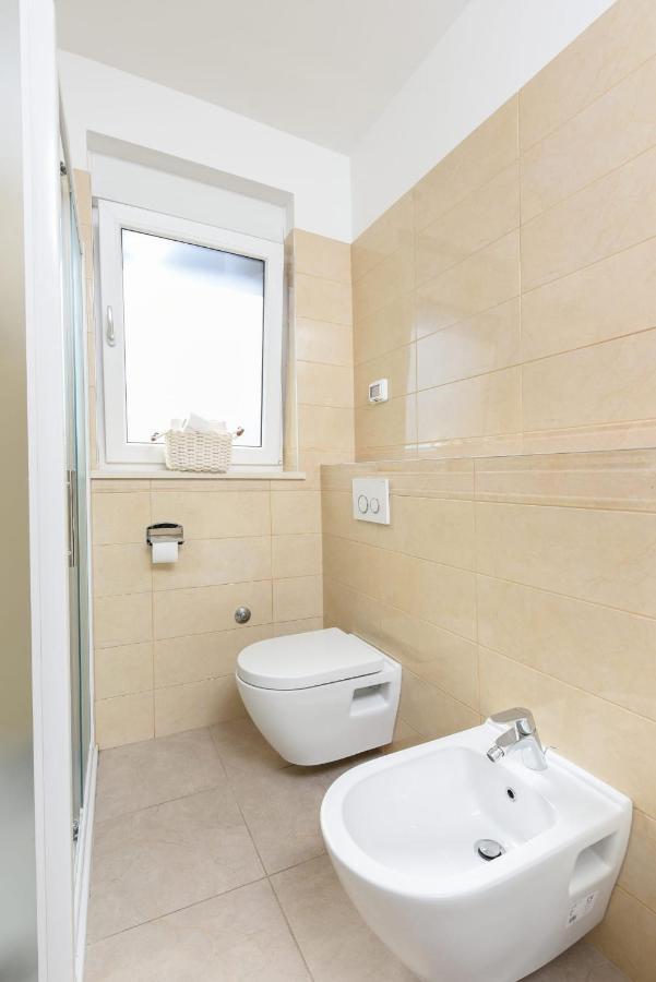 Ferienwohnung Novi Apartman Franka Zadar Exterior foto